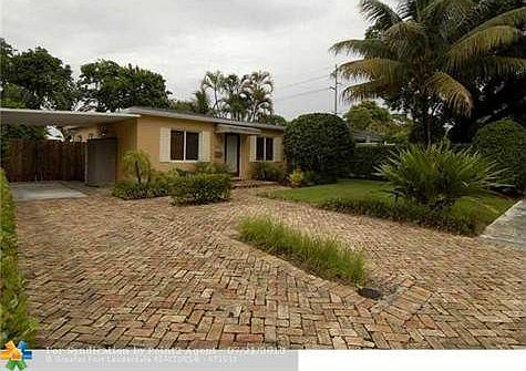 1st image of 905 SW 19th St