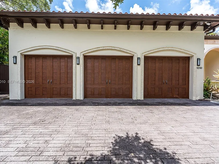 9240 SW 140th St — Photo 43
