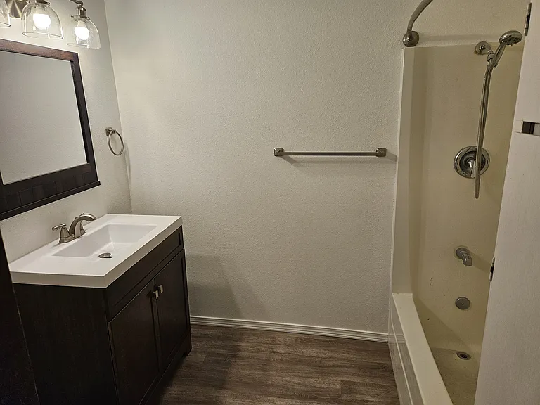 19 F St NW #2 — Photo 12