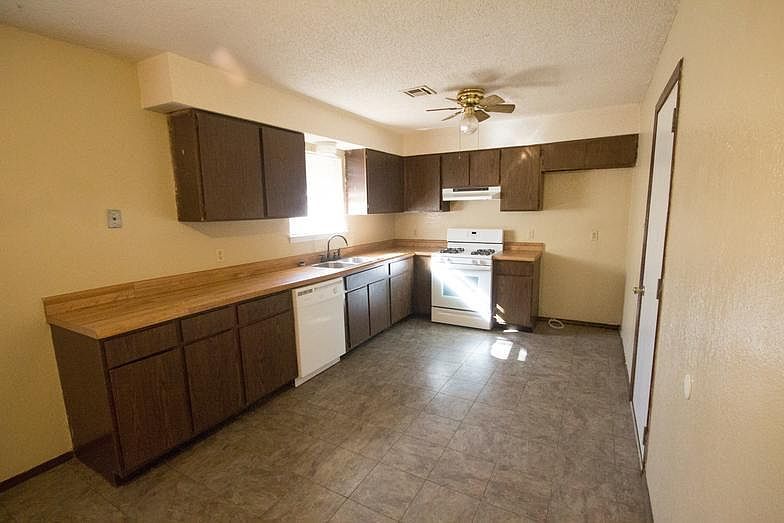 2nd image of 15042 S Waco Ave