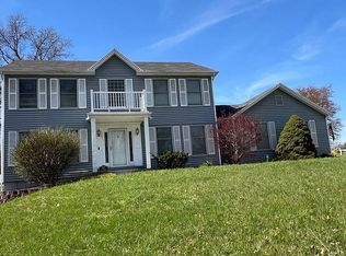 449 Woodstream Dr, Saint Charles, MO