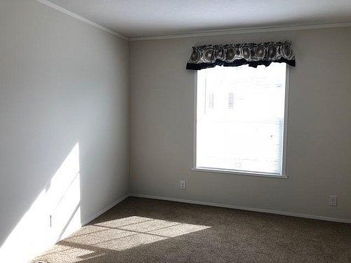 5th image of 417 Van Buren Cir
