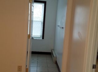 938 Branch Ave APT 5, Providence, RI 02904