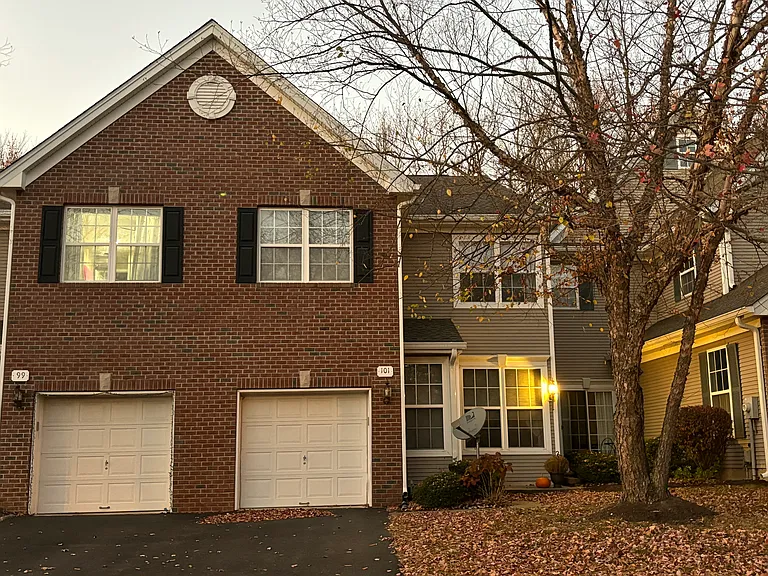 101 Windsor Pond Rd — Photo 1