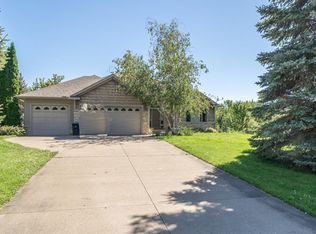 37315 Heritage Way, North Branch, MN 55056