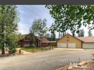 16 River Rd, Garden Valley, ID 83622
