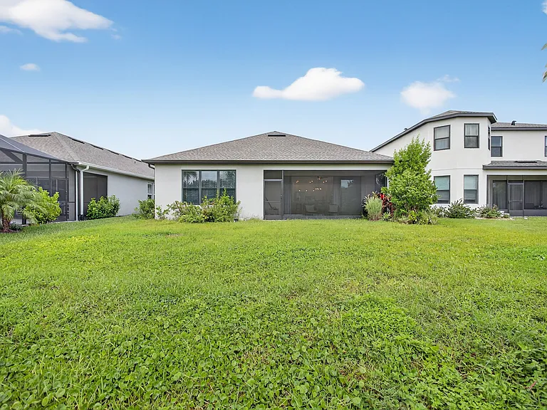 16426 Paynes Mill Dr — Photo 18