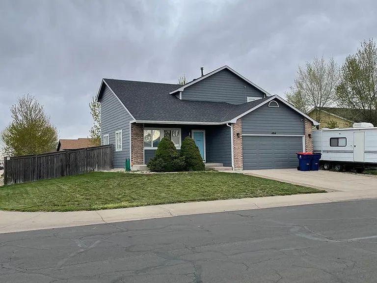494 S Tamera Ave — Photo 8