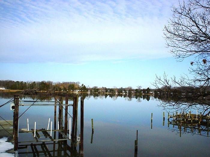 2nd image of 515 Harbor View Cir