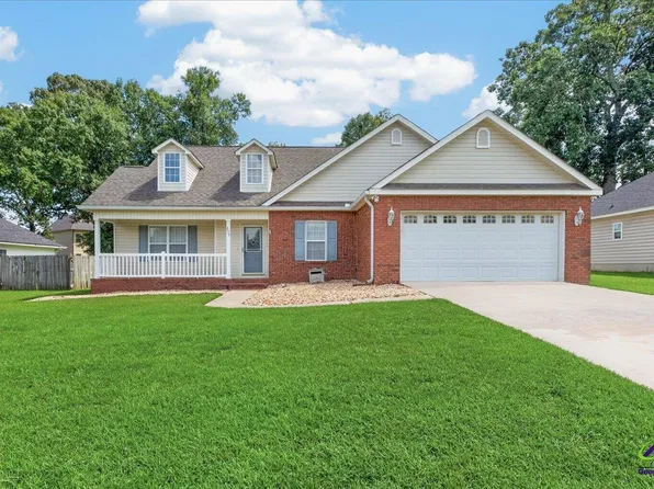 609 Sark Dr, Warner Robins, GA 31088