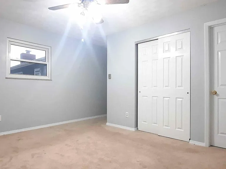 220 Pralle Ln — Photo 3