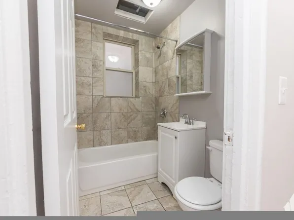 4255 W Addison St Unit 57-3, Chicago, IL 60641
