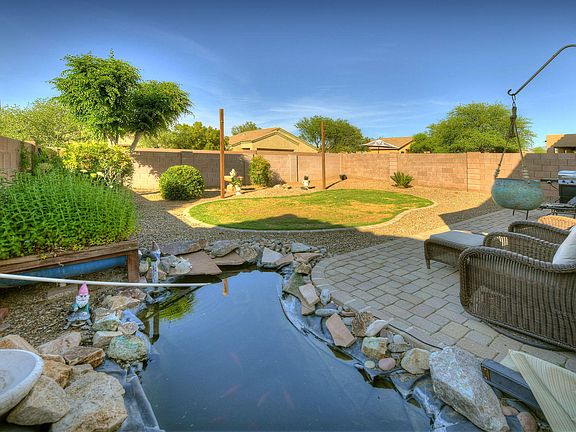 2nd image of 1035 E Mount Shibell Dr