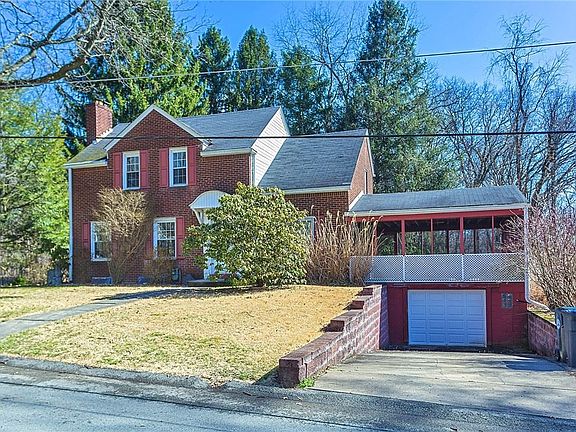 2nd image of 36 Crystal Dr