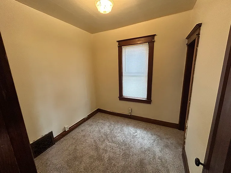 436 S 4th Ave — Photo 13