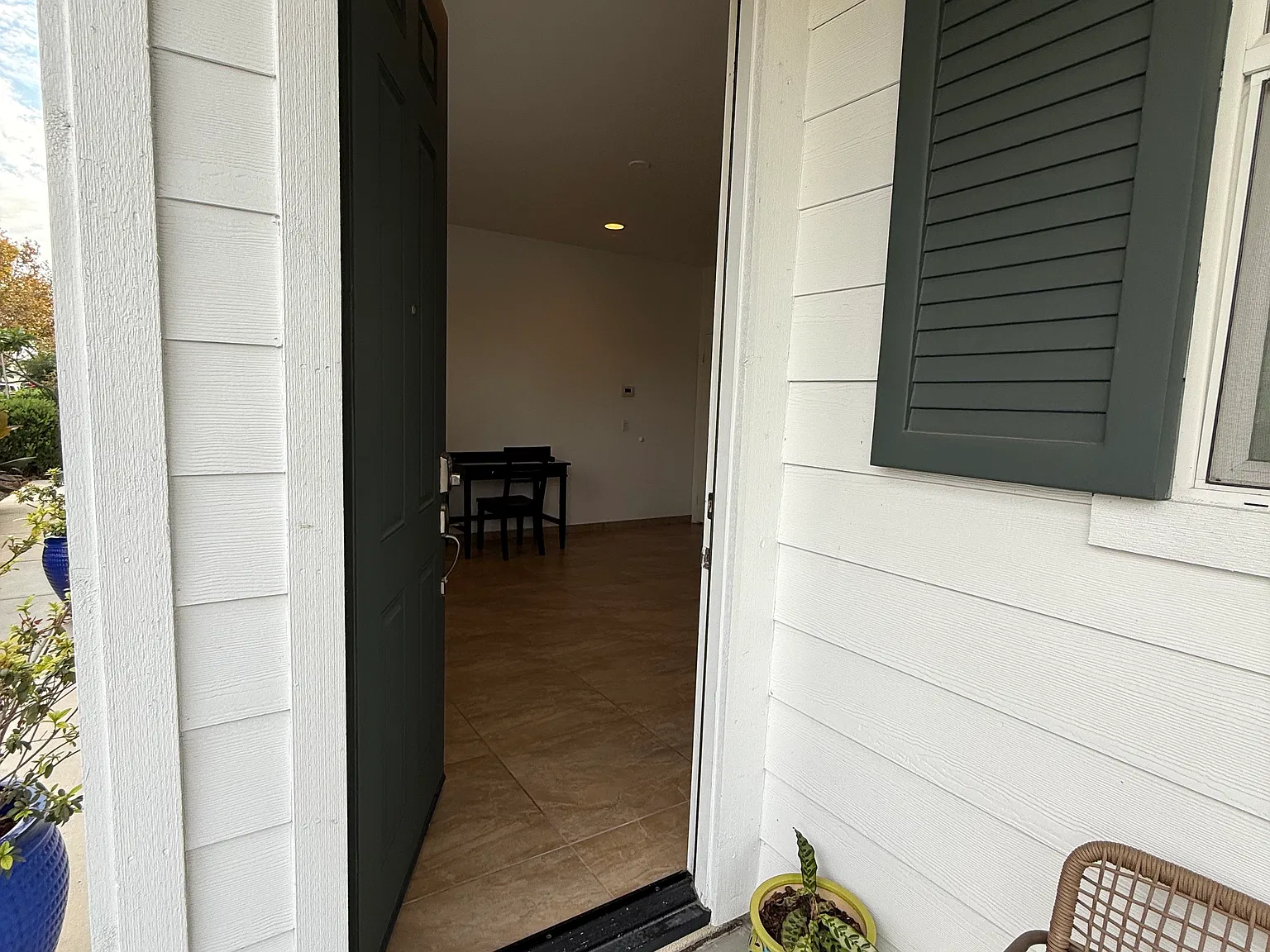 Satterfield Way, Chino — Photo 3