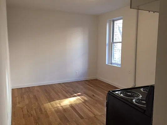 Rented by Pink Stone Realty LLC | media 25