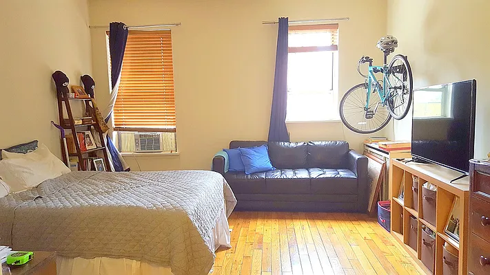 Rented by Manhattan Spaces | media 26