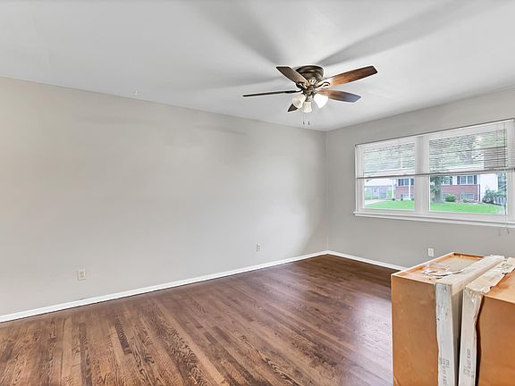5th image of 220 Downing Ave