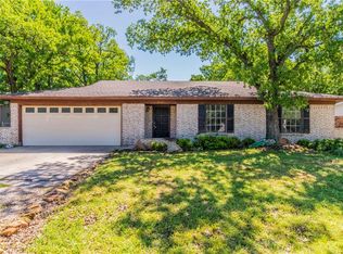 739 Segundo Dr, Runaway Bay, TX 76426