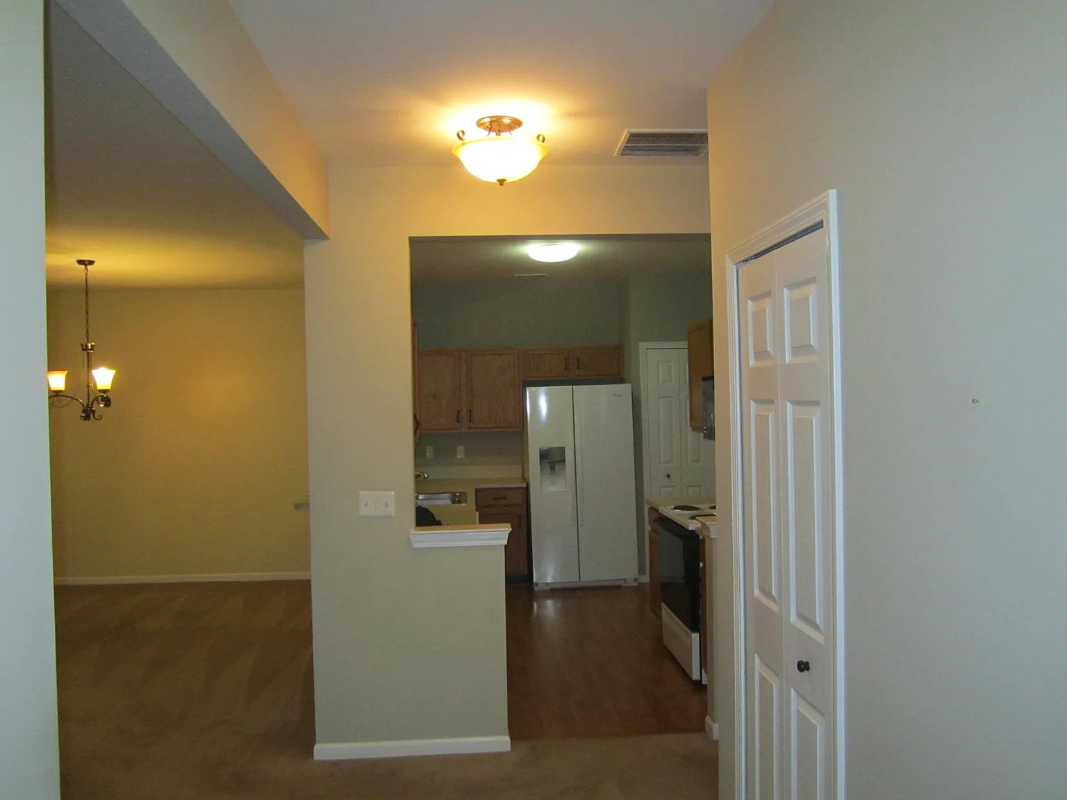 2 bed, 1492 sqft, $1,750 — Photo 3
