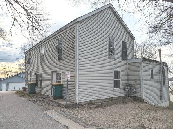 74 Howard Ave, Fox Lake, IL 60020