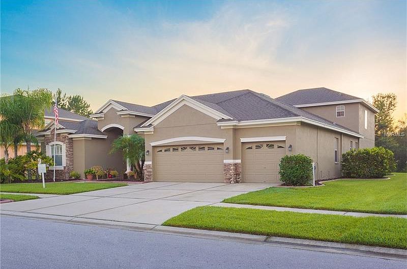 1st image of 18121 Palm Beach Dr