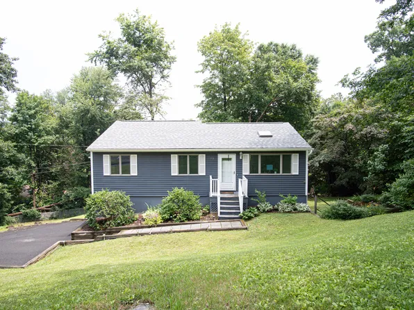 173 Alpine Drive, Newtown, CT 06482