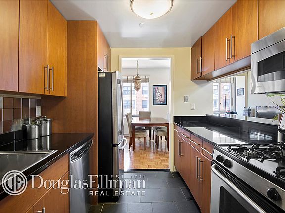 2nd image of 300 W 135th St APT 7R