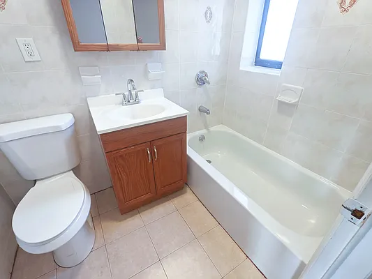 Rented by Highline Residential | media 5