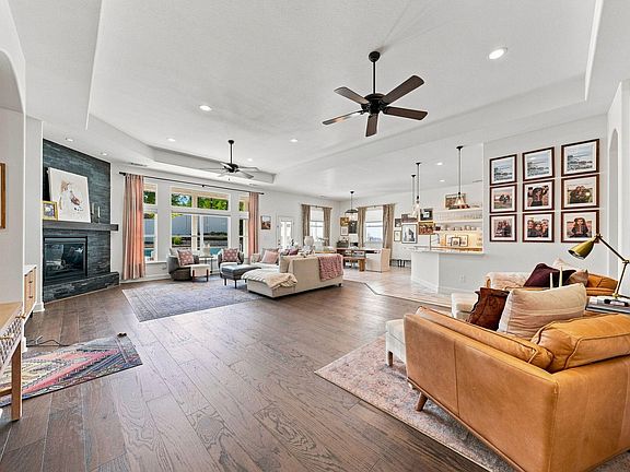 2nd image of 5707 Constitution Way