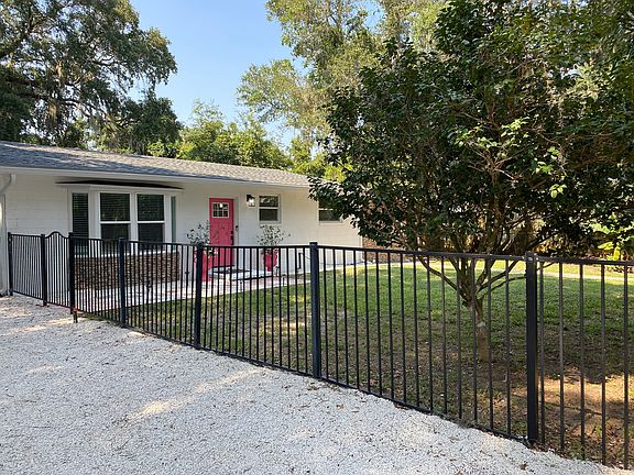 2nd image of 869 Pioneer Dr