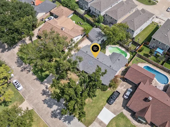 2914 Riata Ln, Houston, TX 77043