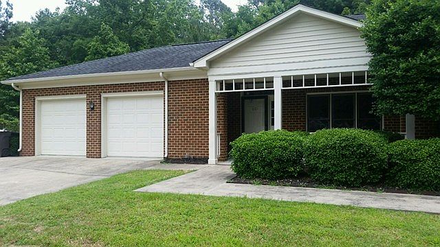 1st image of 601 Laurel Woods Dr