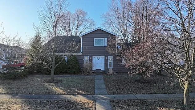 1119 Wheatland Dr photo 1