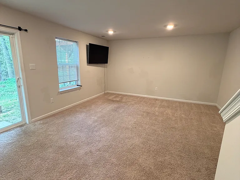 28 Foundry Blvd — Photo 25