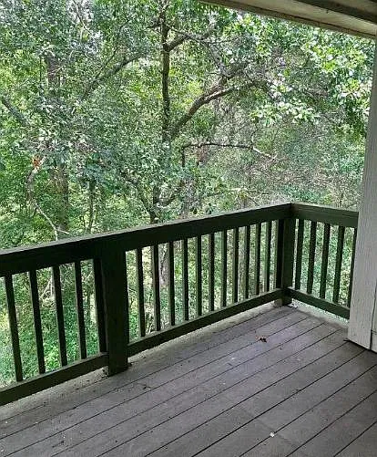 2 bed, 1020 sqft, $1,100 — Photo 2