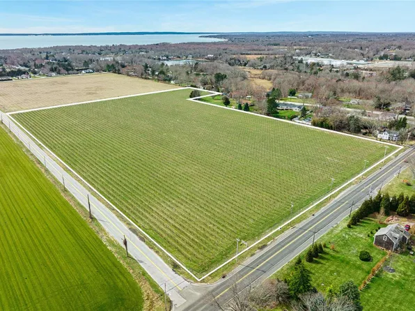 19500 Main Road, Mattituck, NY 11952