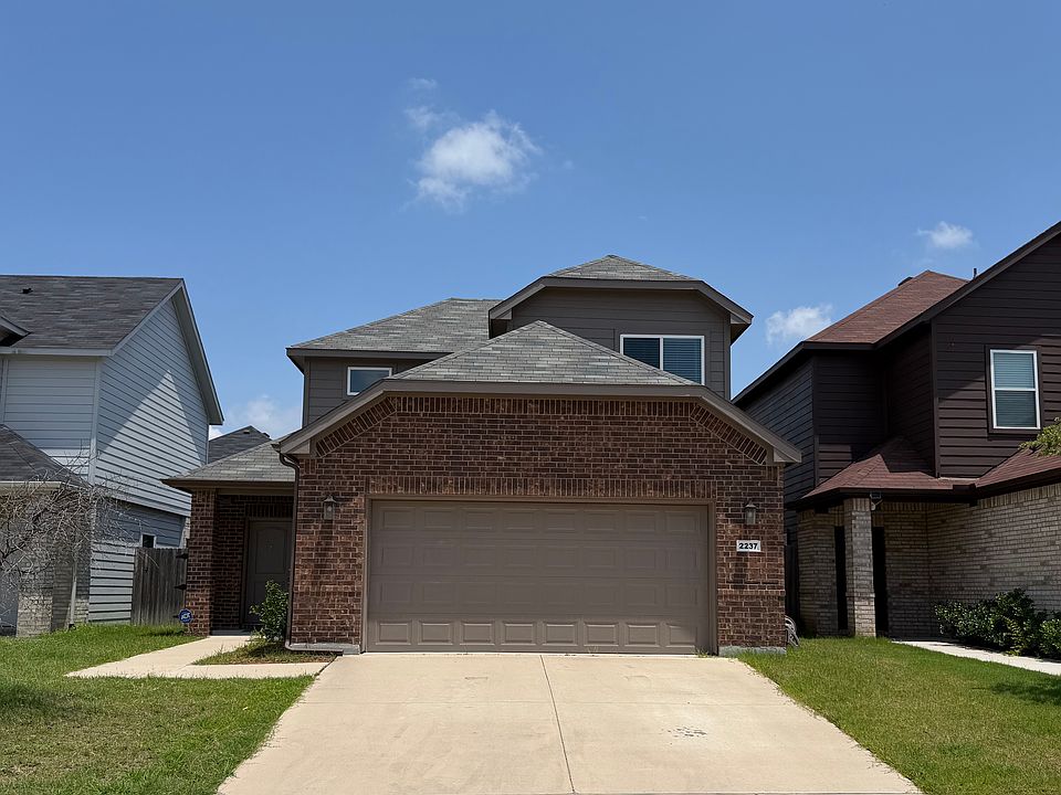 1st image of 2237 Diamond Dr
