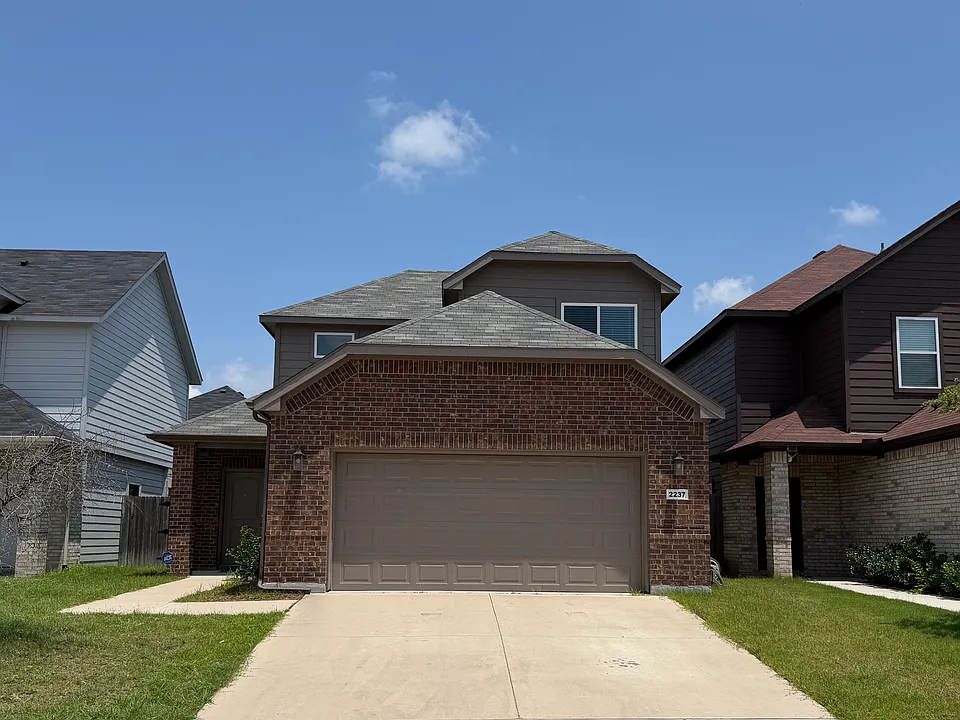 2237 Diamond Dr