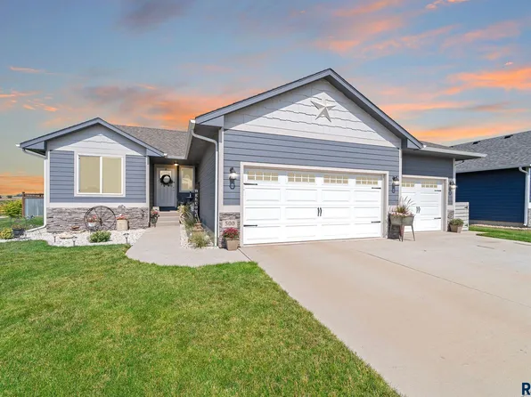 500 Miah St, Harrisburg, SD 57032