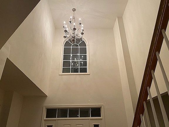 2nd image of 103 Camelot Dr