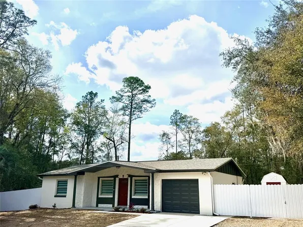 11264 N Schult Ter, Citrus Springs, FL 34434