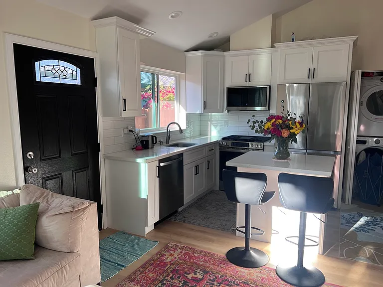 1629 Martin Ave — Photo 10