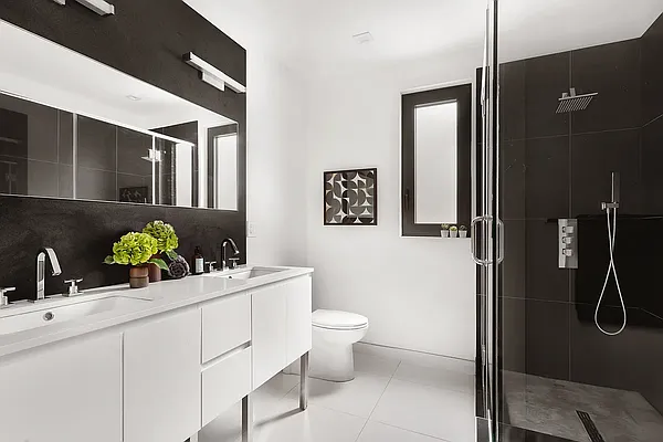 Rented by SERHANT. | media 14