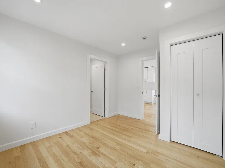 68 Gregory Blvd #2 — Photo 22
