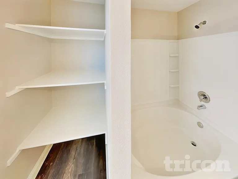 12608 Summerwood Dr — Photo 11