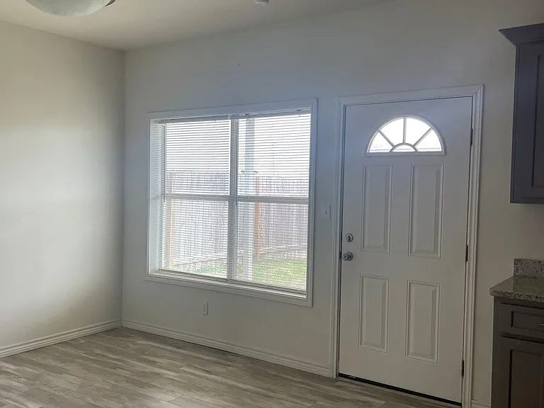 2556 Fox Pl — Photo 5