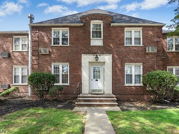 5th image of 43 A Parkway Village BLDG 43 #A