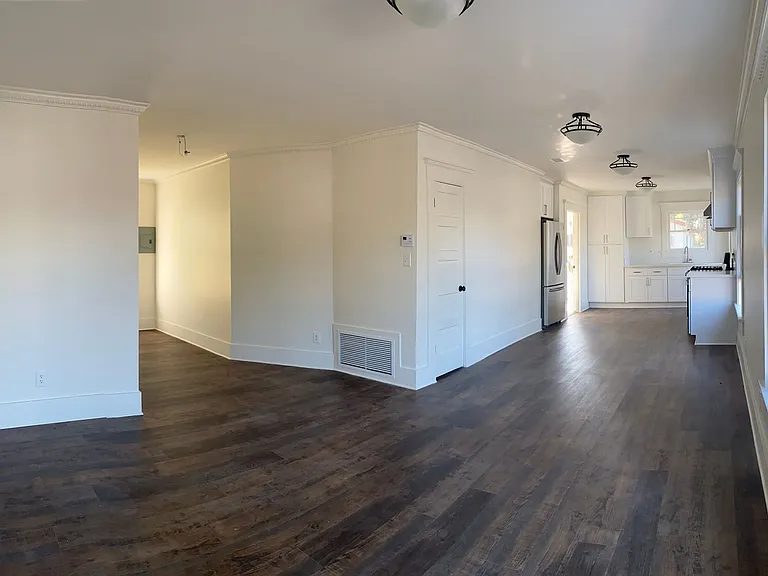344W — Photo 7